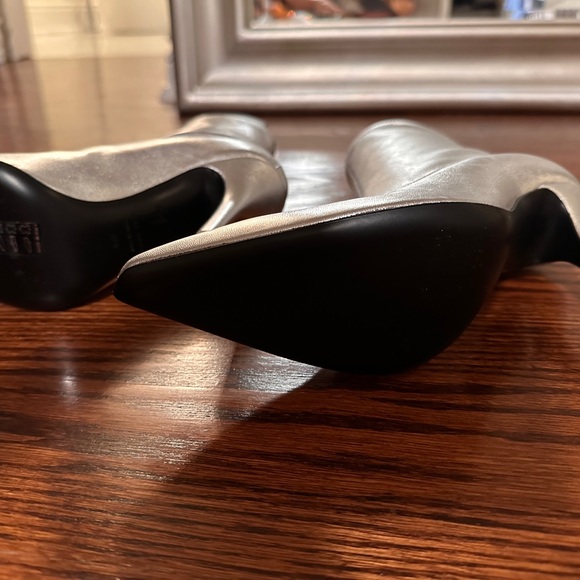 NEW - GIUSEPPE ZANOTTI new size 37.5 colour - silver - light and comfortable - Picture 8 of 14